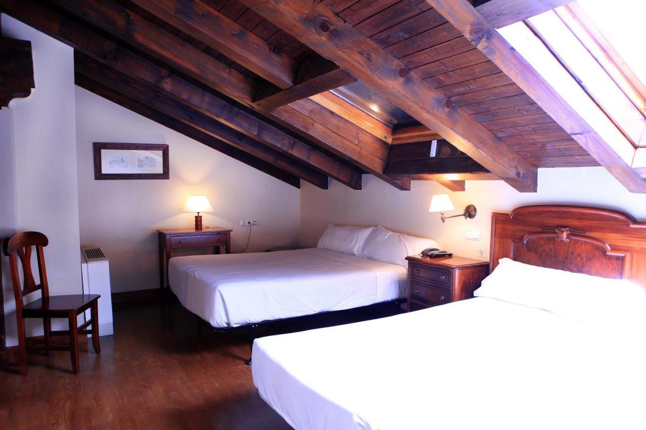 Hostal Antxitonea Елісондо Екстер'єр фото