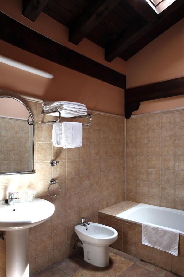 Hostal Antxitonea Елісондо Екстер'єр фото